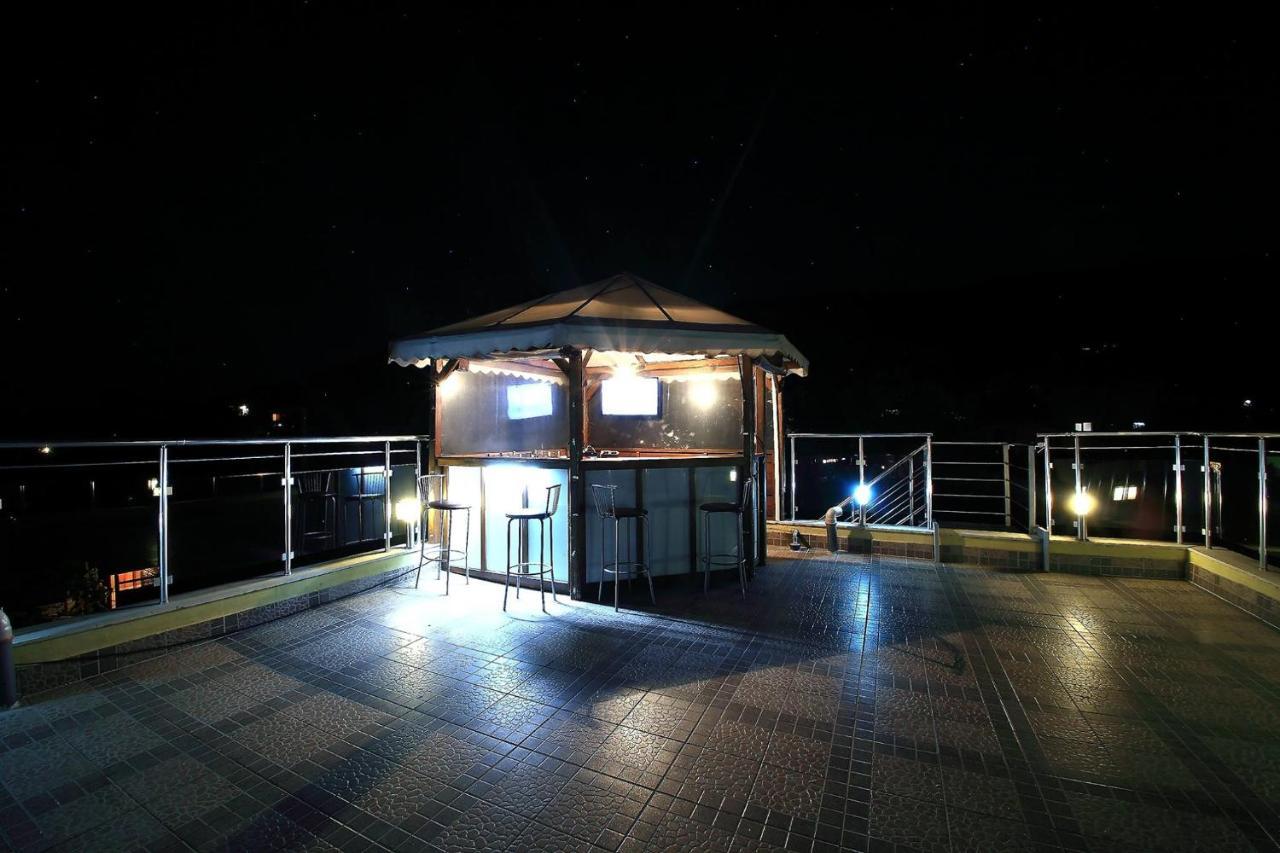 Appartamento Deluxemaisonettes In Panoramic Roof Complex Balchik Esterno foto